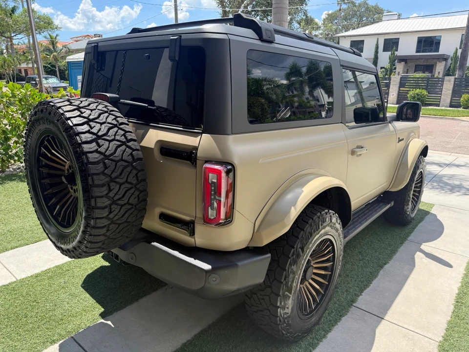 2023 Ford Bronco 6th Gen - Image 8 of 23