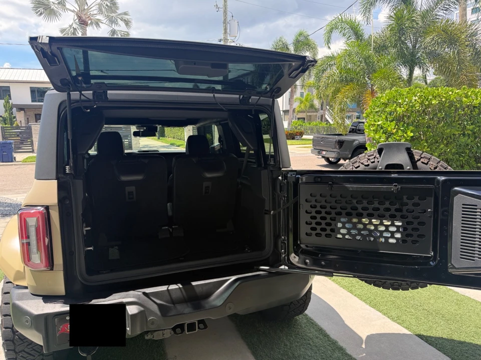 2023 Ford Bronco 6th Gen - Image 15 of 23