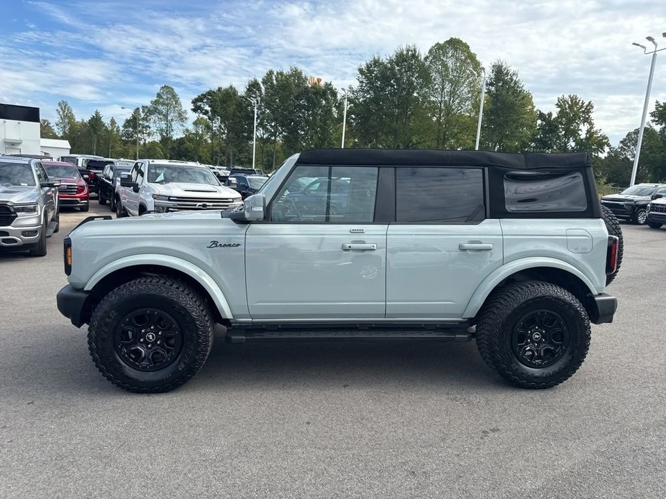 2023 Ford Bronco 6th Gen - Image 2 of 12