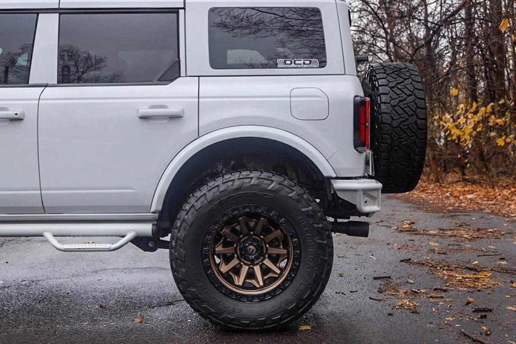 2023 Ford Bronco 6th Gen - Image 5 of 12