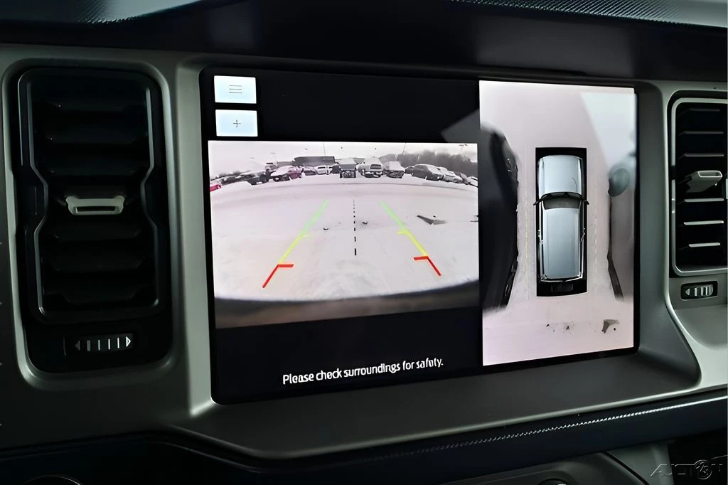 2023 Ford Bronco 6th Gen - Image 23 of 24