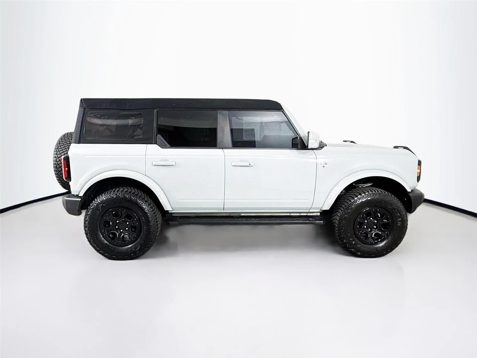 2023 Ford Bronco 6th Gen - Image 8 of 21