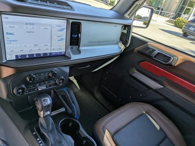 2023 Ford Bronco 6th Gen - Image 15 of 21
