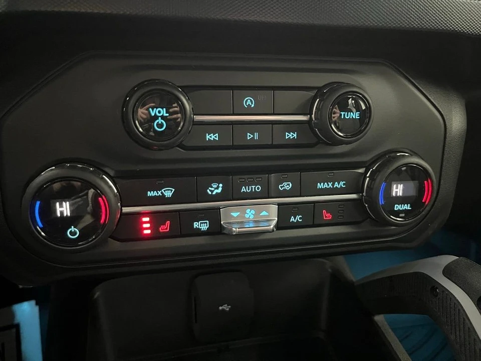 2023 Ford Bronco 6th Gen - Image 6 of 12