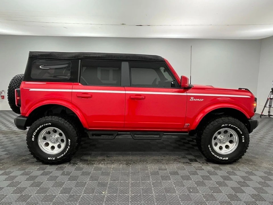 2023 Ford Bronco 6th Gen - Image 12 of 12