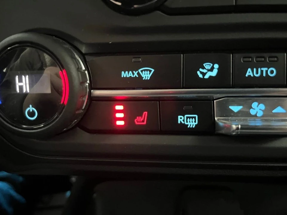 2023 Ford Bronco 6th Gen - Image 8 of 12