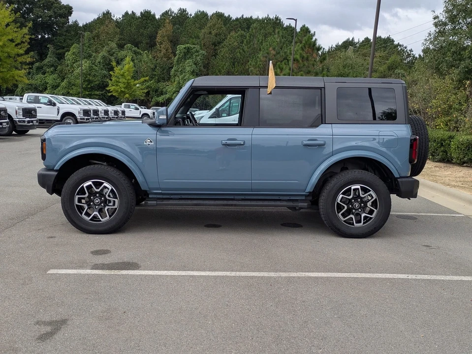2023 Ford Bronco 6th Gen - Image 7 of 12