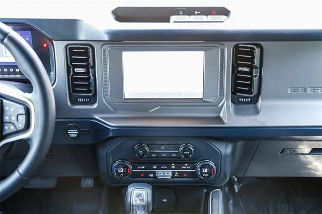 2023 Ford Bronco 6th Gen - Image 11 of 12