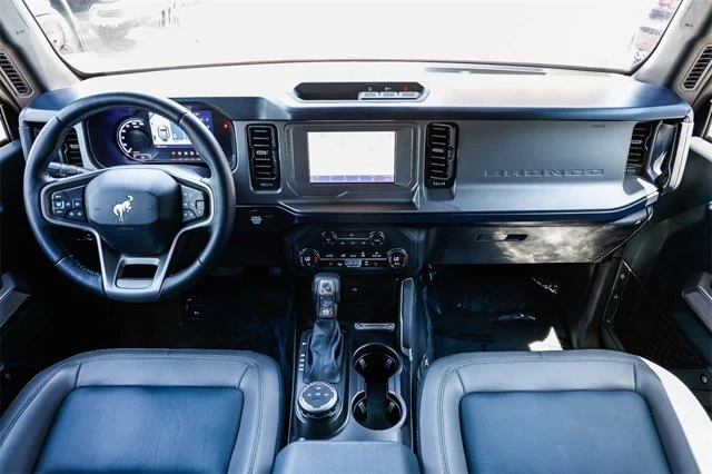 2023 Ford Bronco 6th Gen - Image 10 of 12