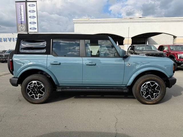 2023 Ford Bronco 6th Gen - Image 10 of 12