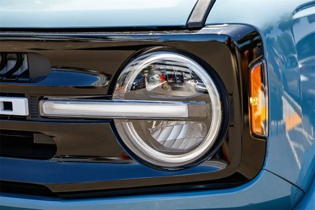 2023 Ford Bronco 6th Gen - Image 7 of 12