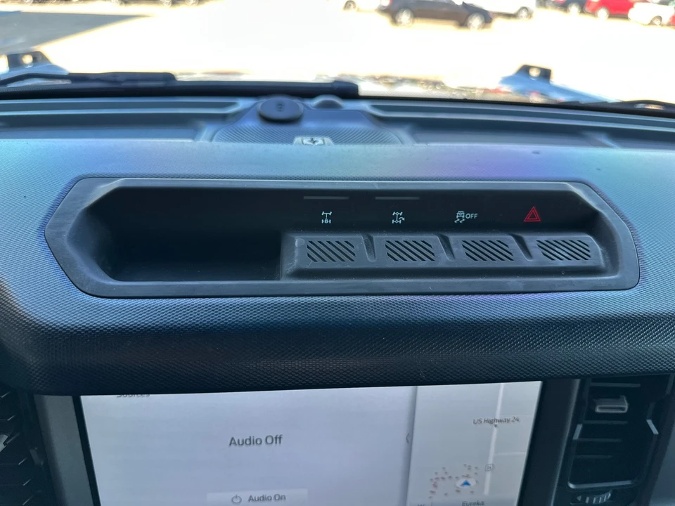 2023 Ford Bronco 6th Gen - Image 25 of 31