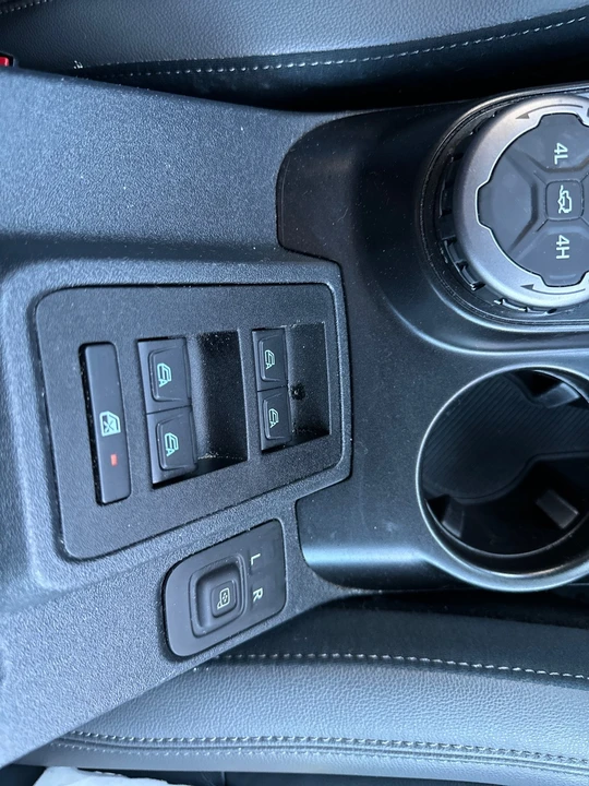 2023 Ford Bronco 6th Gen - Image 31 of 31