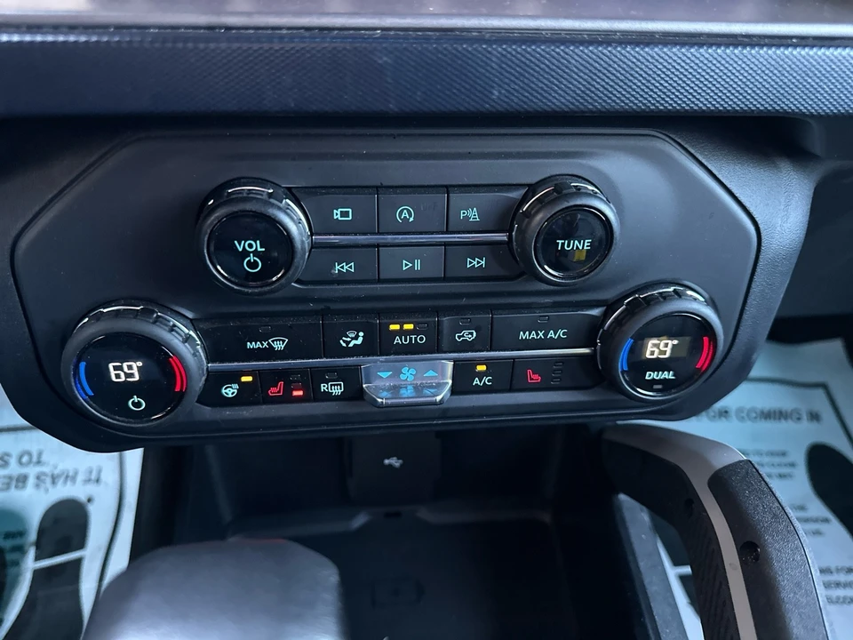 2023 Ford Bronco 6th Gen - Image 27 of 31