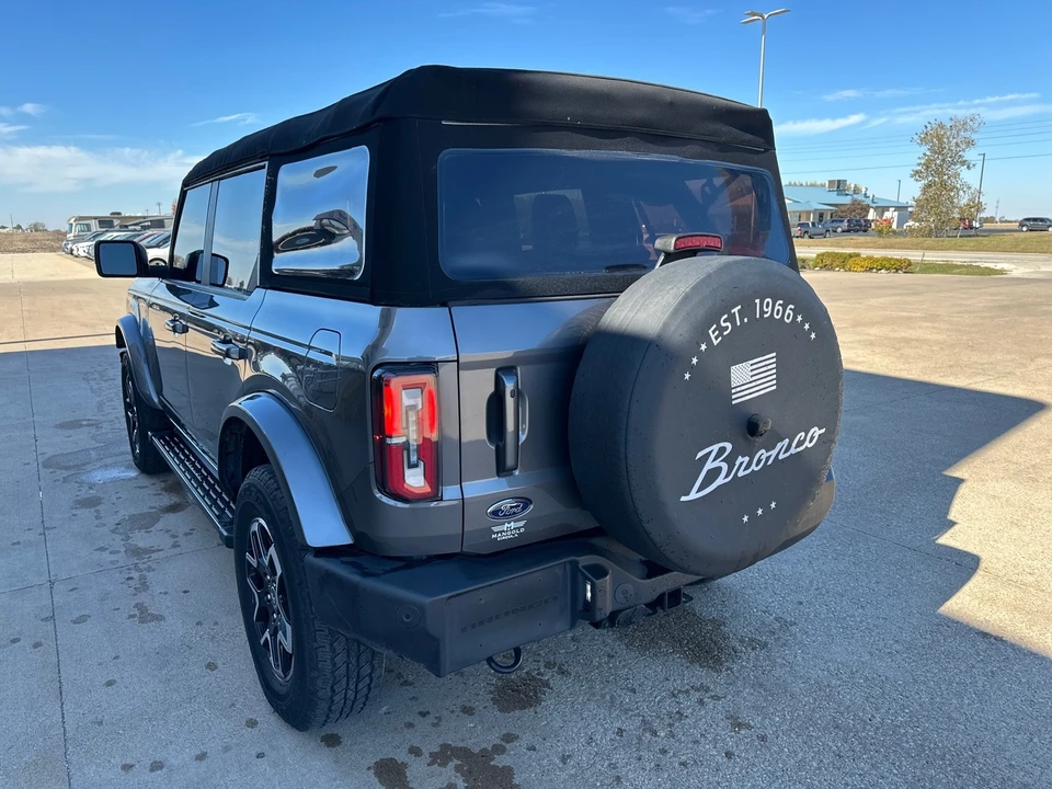 2023 Ford Bronco 6th Gen - Image 10 of 31