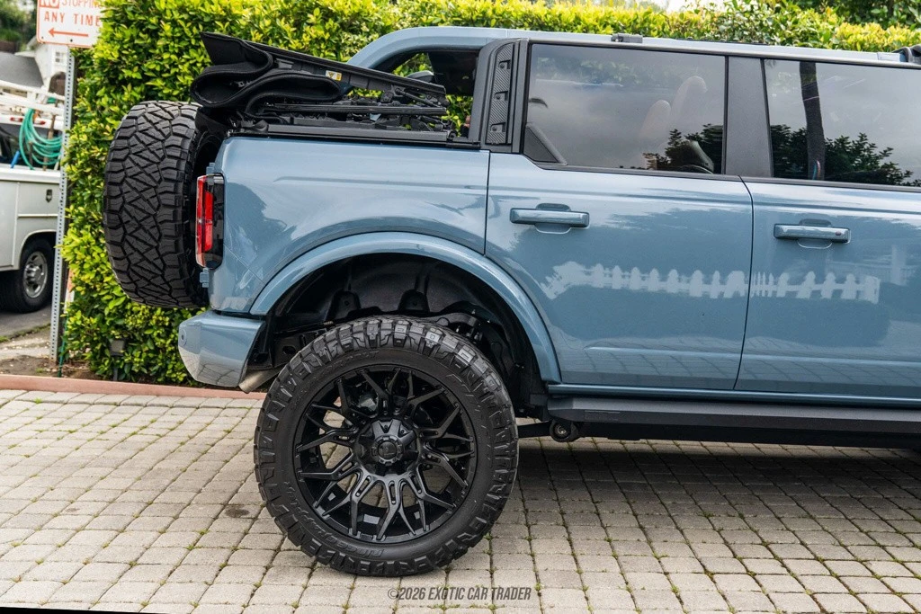 2023 Ford Bronco 6th Gen - Image 10 of 12