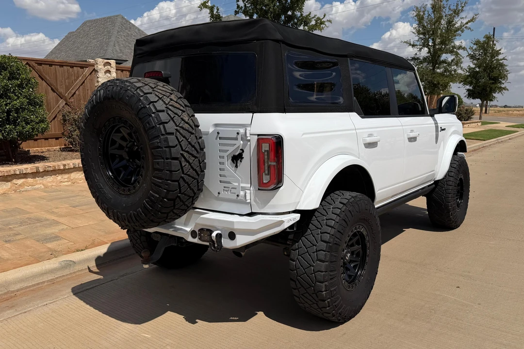 2023 Ford Bronco 6th Gen - Image 8 of 31