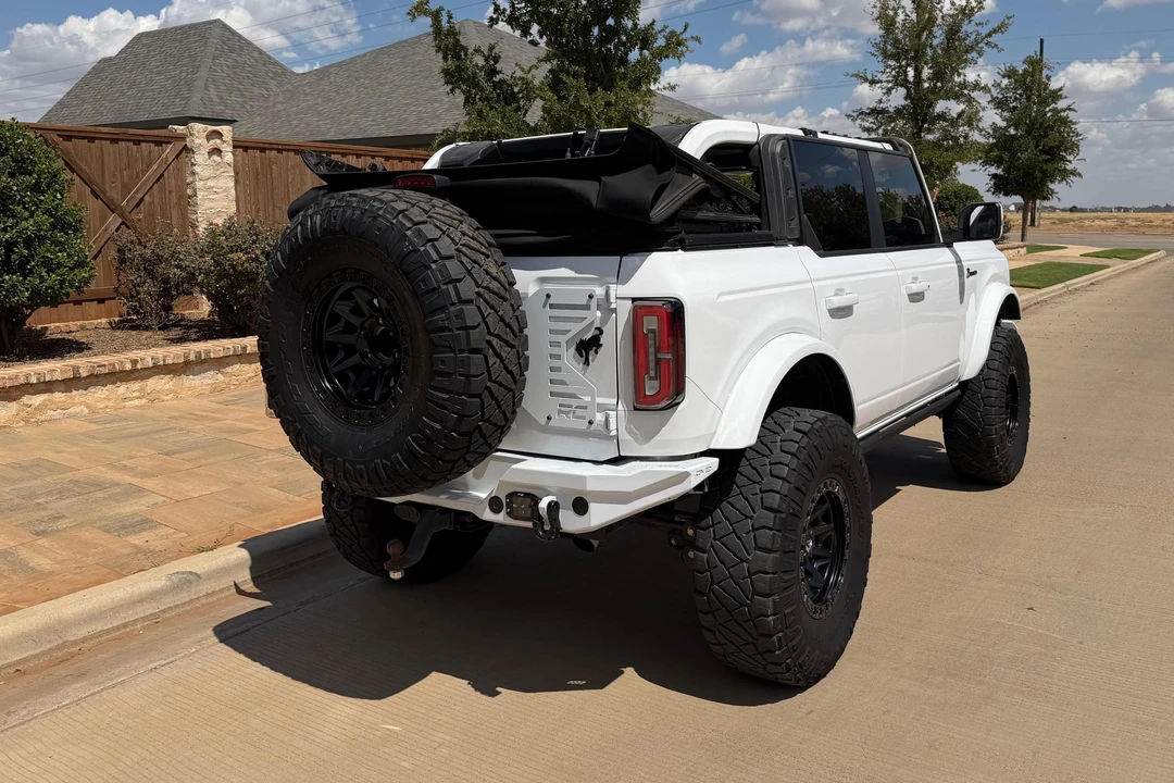 2023 Ford Bronco 6th Gen - Image 14 of 31