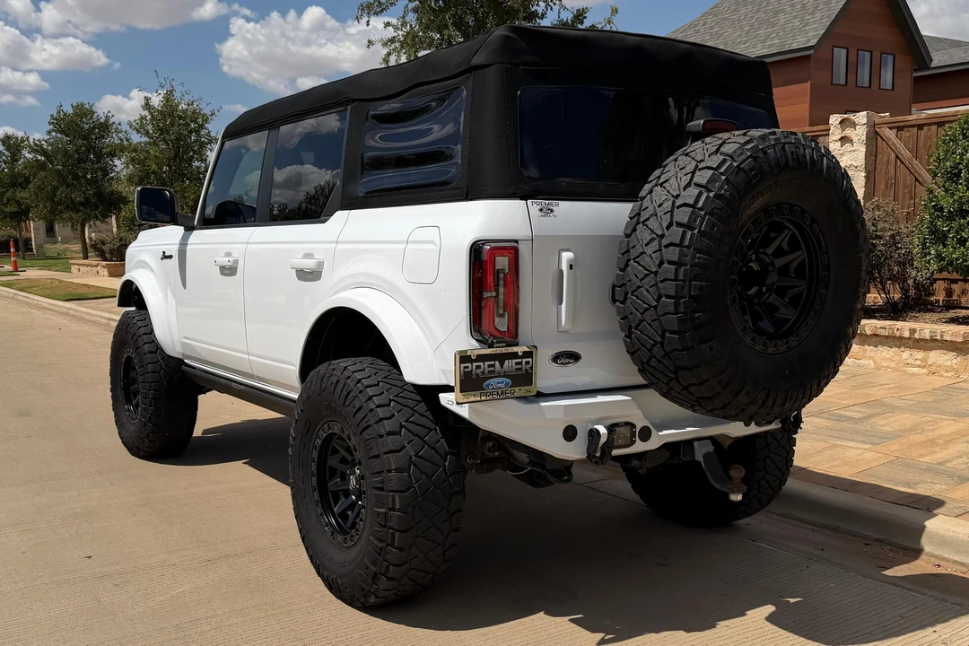 2023 Ford Bronco 6th Gen - Image 4 of 31