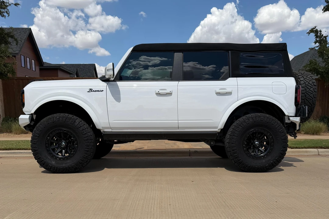 2023 Ford Bronco 6th Gen - Image 7 of 31