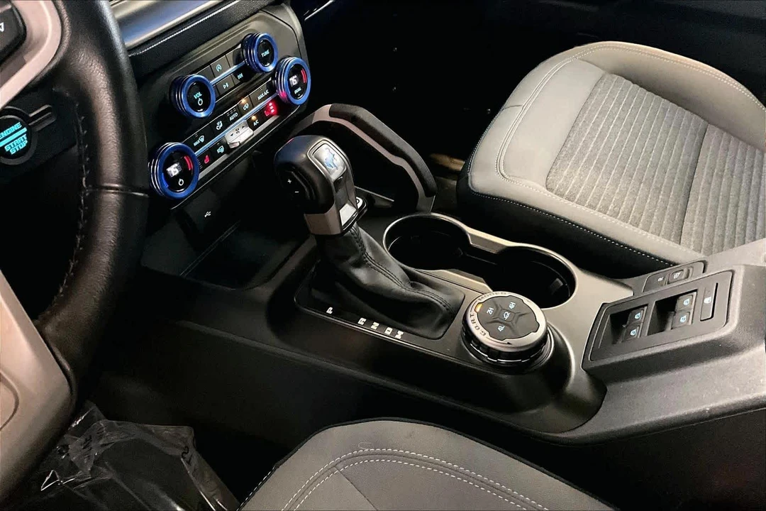 2023 Ford Bronco 6th Gen - Image 15 of 21