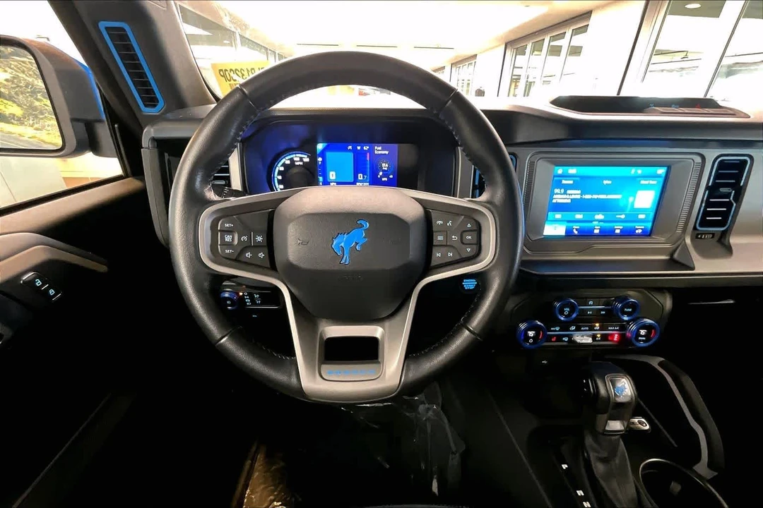 2023 Ford Bronco 6th Gen - Image 6 of 21