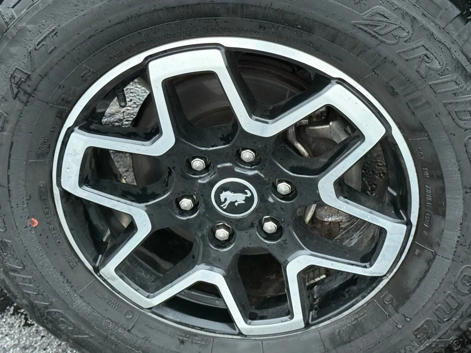2023 Ford Bronco 6th Gen - Image 10 of 12