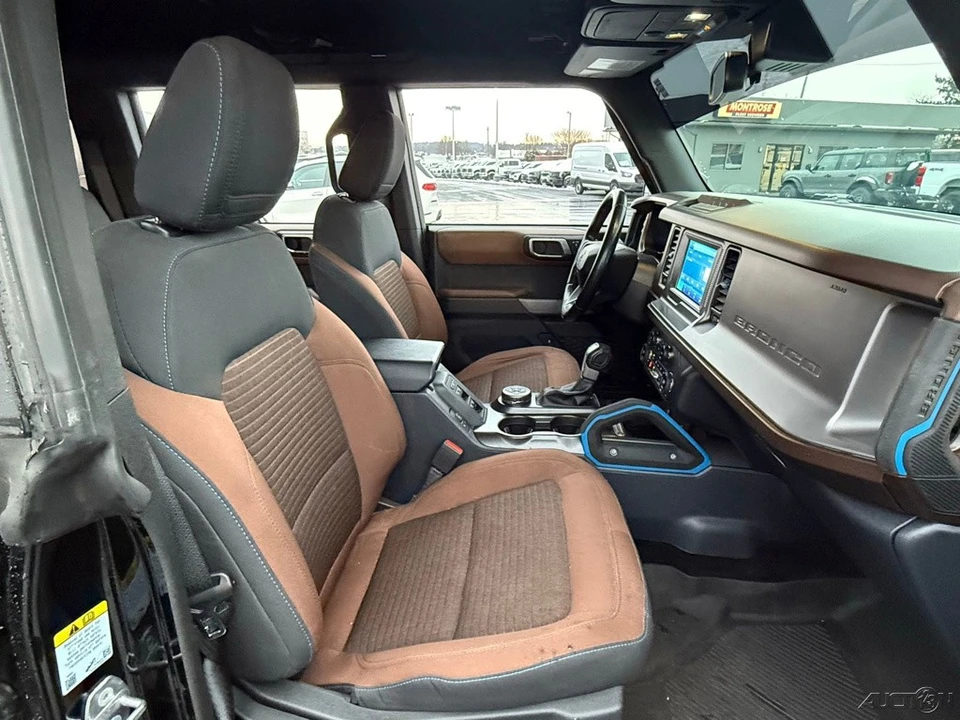 2023 Ford Bronco 6th Gen - Image 16 of 21