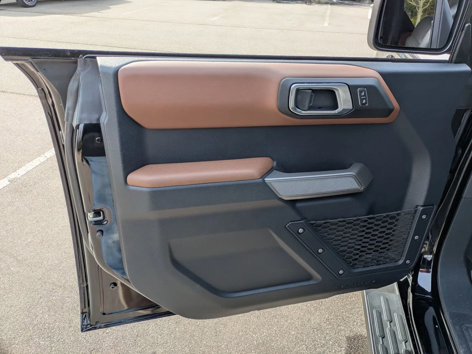 2023 Ford Bronco 6th Gen - Image 16 of 21