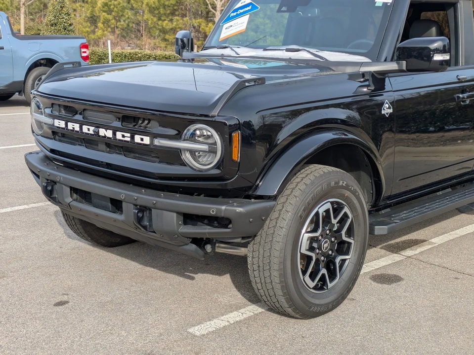 2023 Ford Bronco 6th Gen - Image 10 of 21