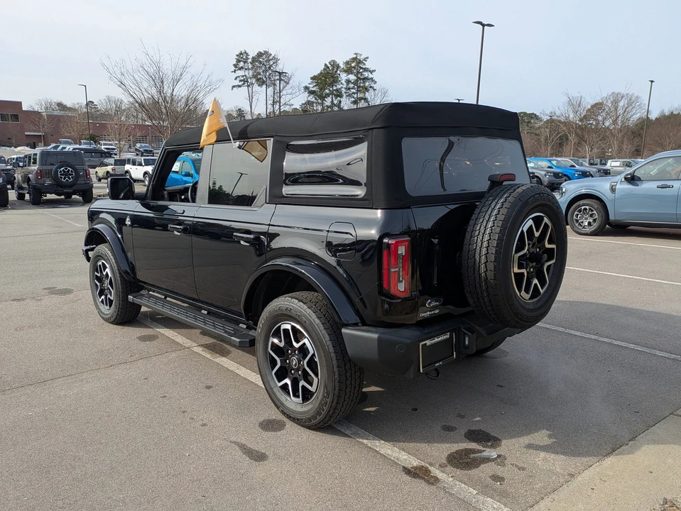 2023 Ford Bronco 6th Gen - Image 6 of 12