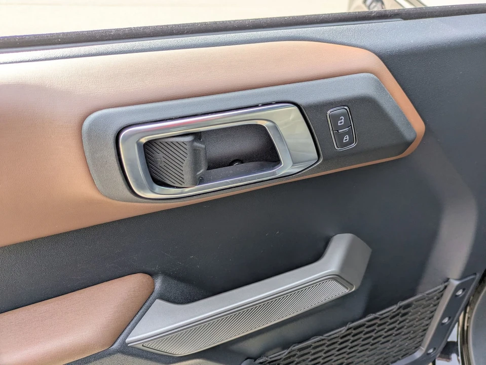 2023 Ford Bronco 6th Gen - Image 17 of 21