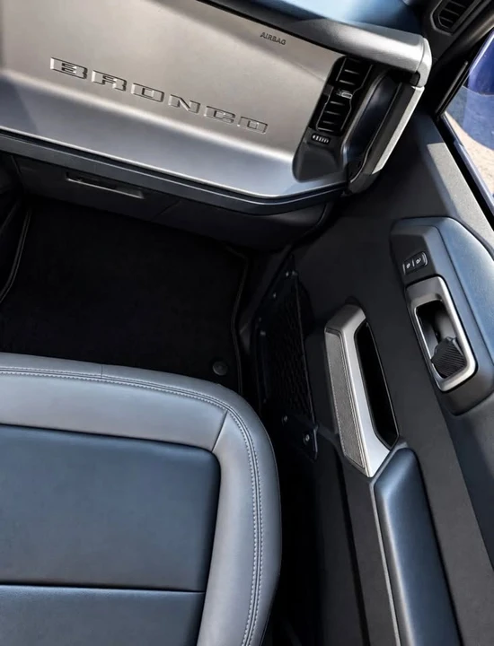 2023 Ford Bronco 6th Gen - Image 19 of 20