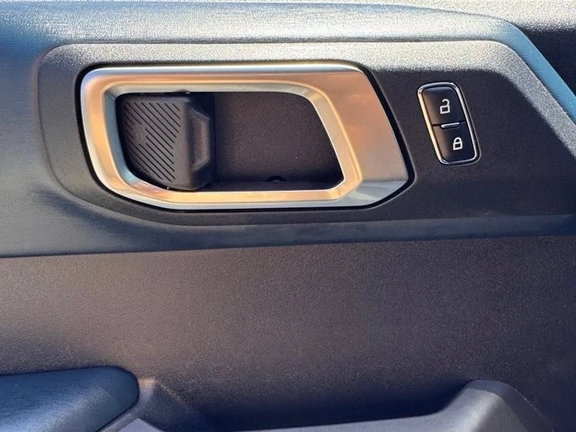 2023 Ford Bronco 6th Gen - Image 16 of 30