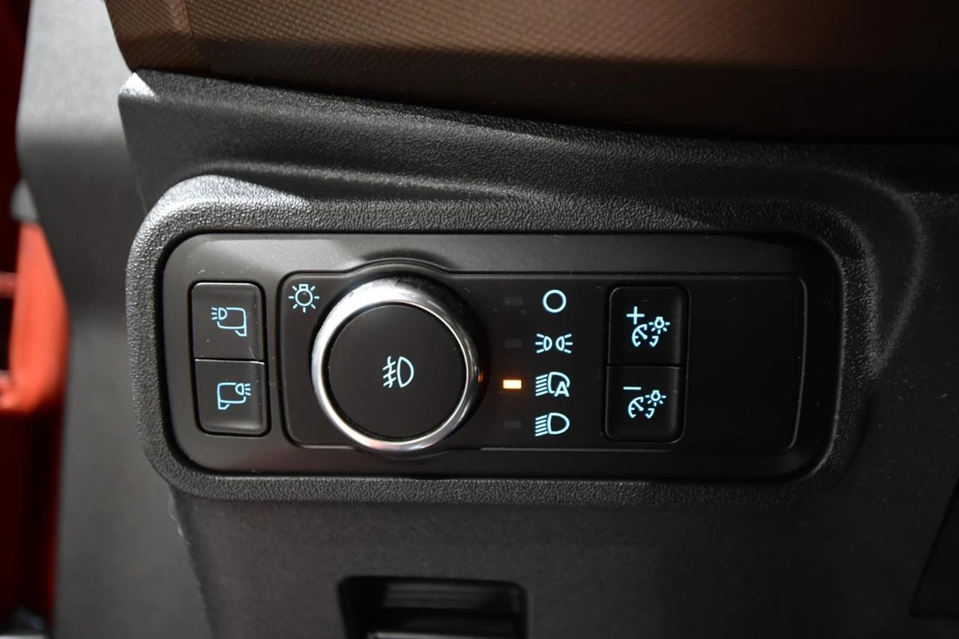 2023 Ford Bronco 6th Gen - Image 18 of 31