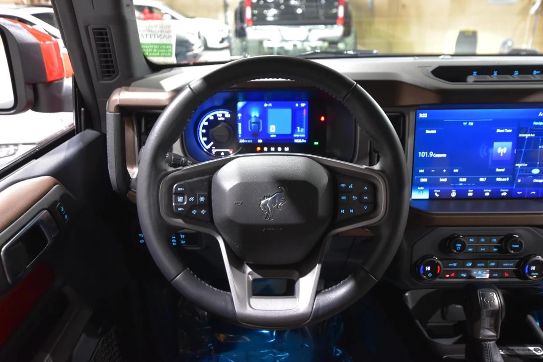 2023 Ford Bronco 6th Gen - Image 20 of 31