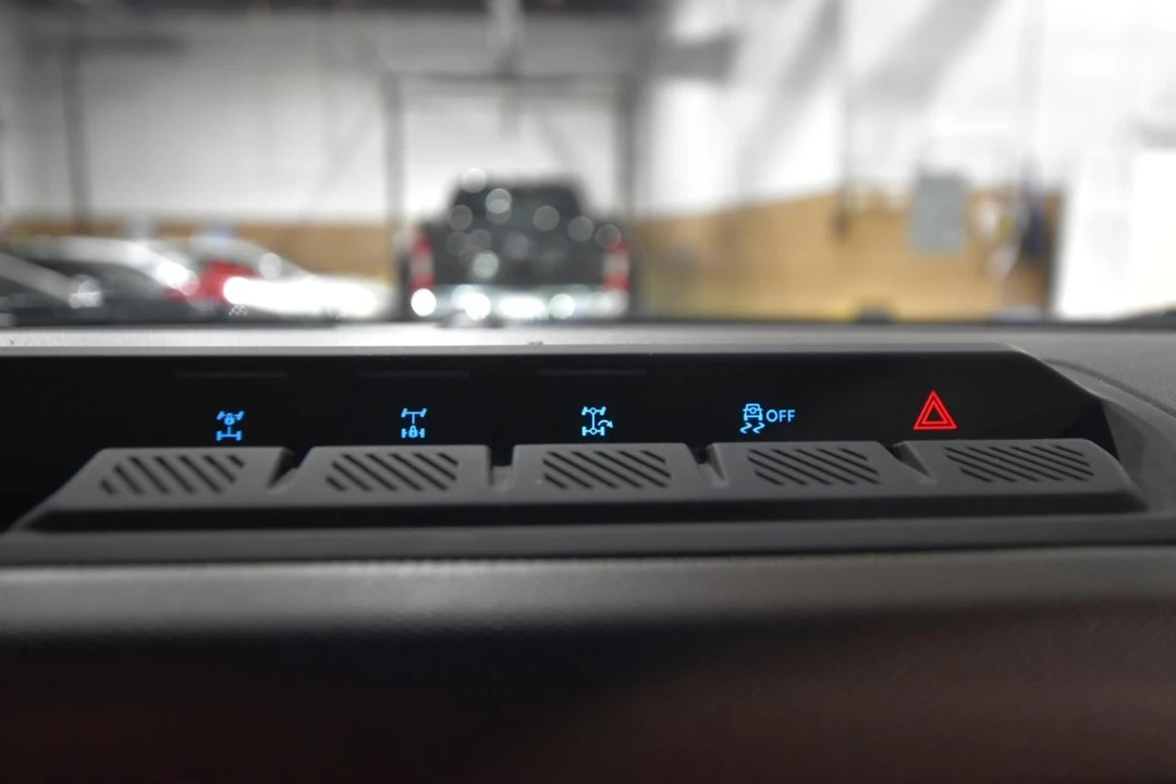 2023 Ford Bronco 6th Gen - Image 24 of 31