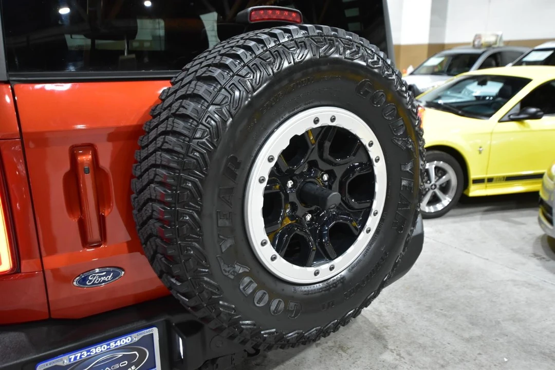 2023 Ford Bronco 6th Gen - Image 15 of 31