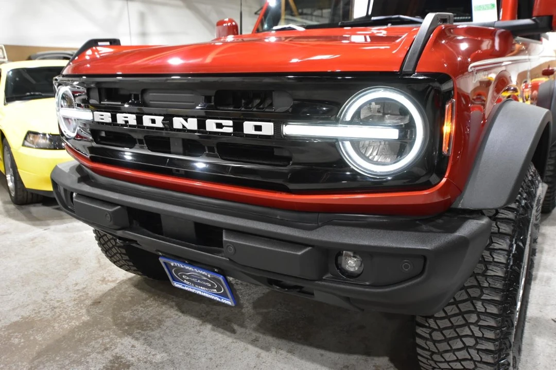 2023 Ford Bronco 6th Gen - Image 5 of 31