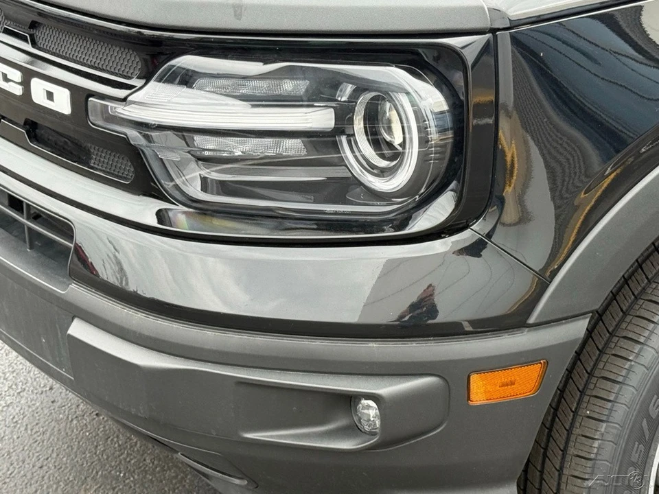 2023 Ford Bronco 6th Gen - Image 9 of 12