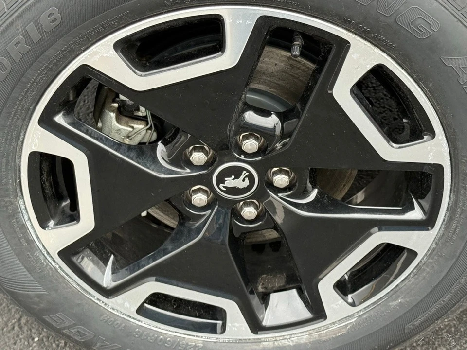 2023 Ford Bronco 6th Gen - Image 10 of 12