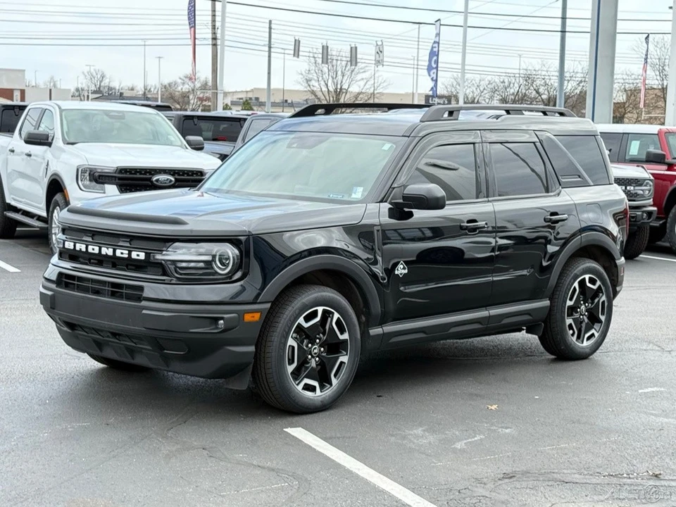 2023 Ford Bronco 6th Gen - Image 7 of 12