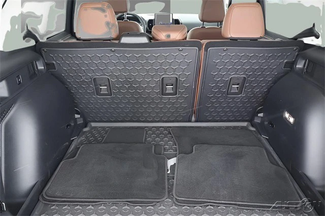 2023 Ford Bronco 6th Gen - Image 16 of 21