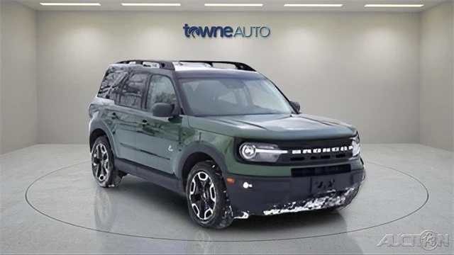 2023 Ford Bronco 6th Gen - Image 8 of 21