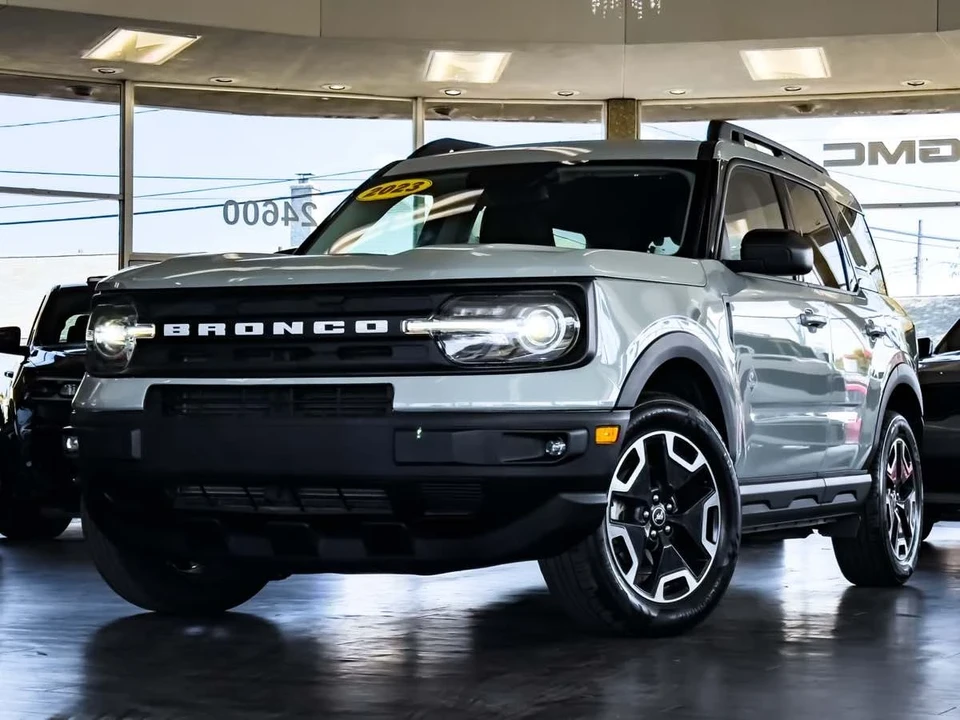 2023 Ford Bronco 6th Gen - Image 6 of 21