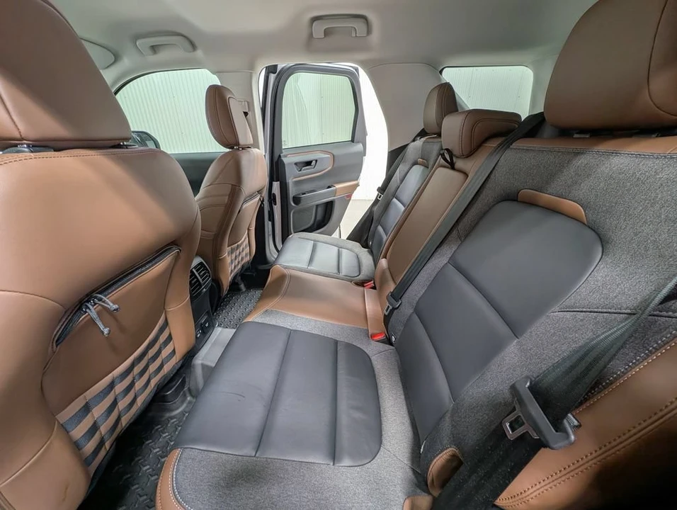 2023 Ford Bronco 6th Gen - Image 14 of 28