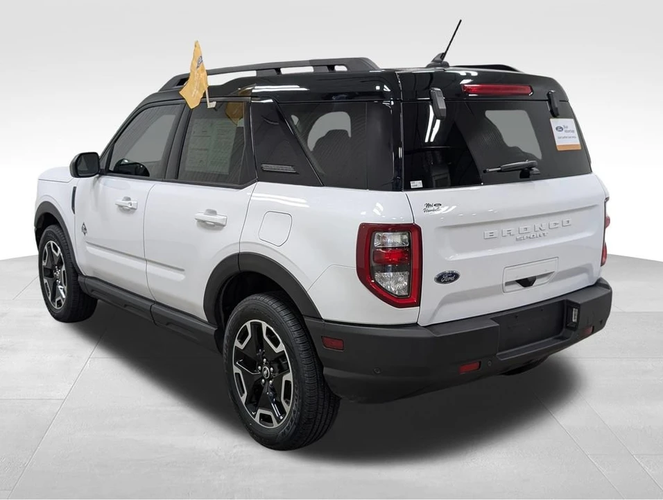 2023 Ford Bronco 6th Gen - Image 21 of 28