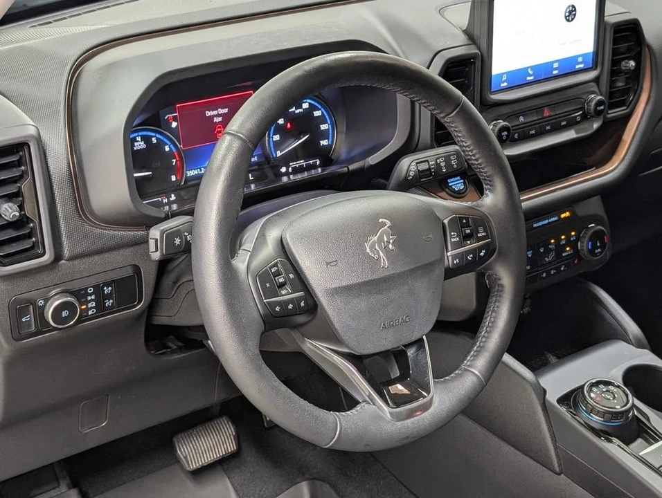 2023 Ford Bronco 6th Gen - Image 9 of 28