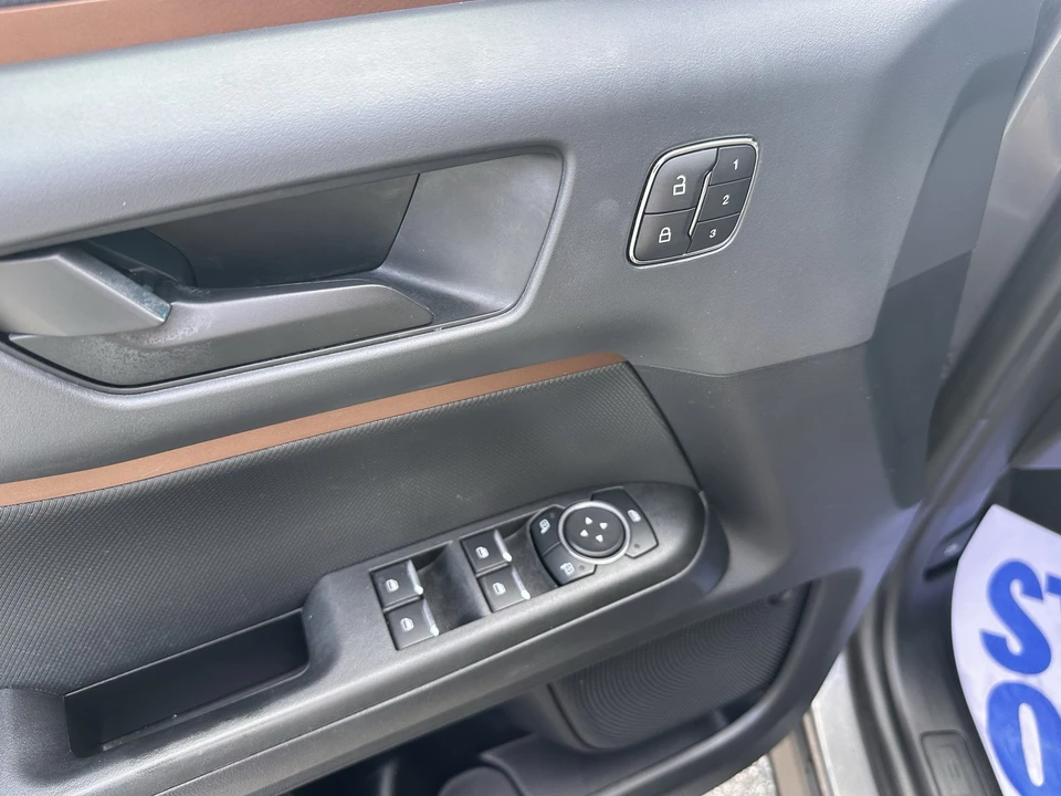 2023 Ford Bronco 6th Gen - Image 18 of 30