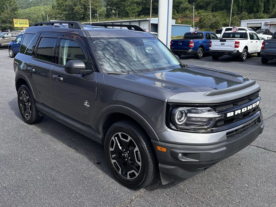 2023 Ford Bronco 6th Gen - Image 4 of 30